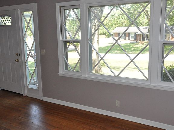 5th image of 171 Lakeside Park Dr