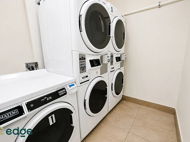 527 Knickerbocker Ave #2E — Photo 7