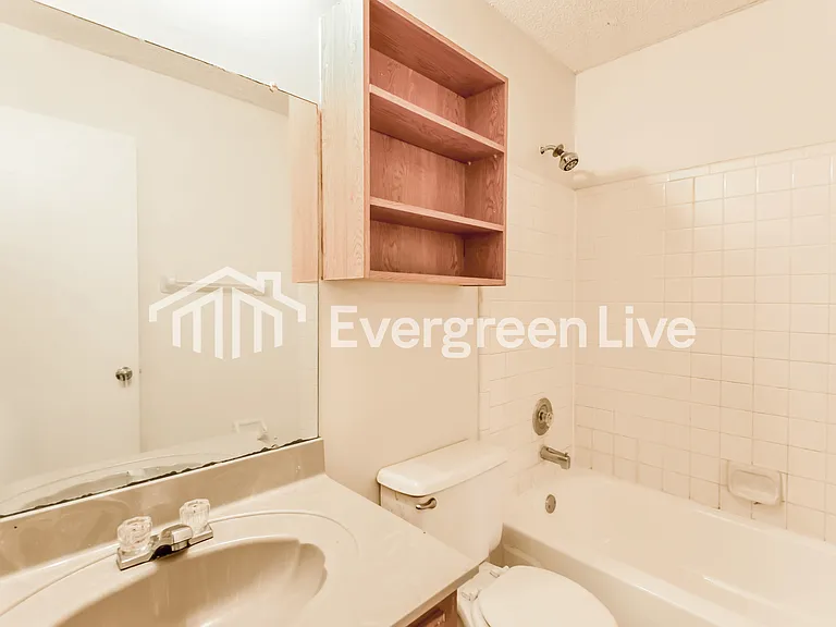 2724 Van Der Veer Dr — Photo 15