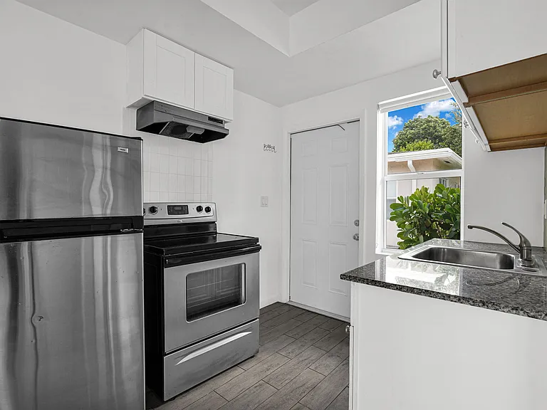 529 NW 88th St #3 — Photo 12