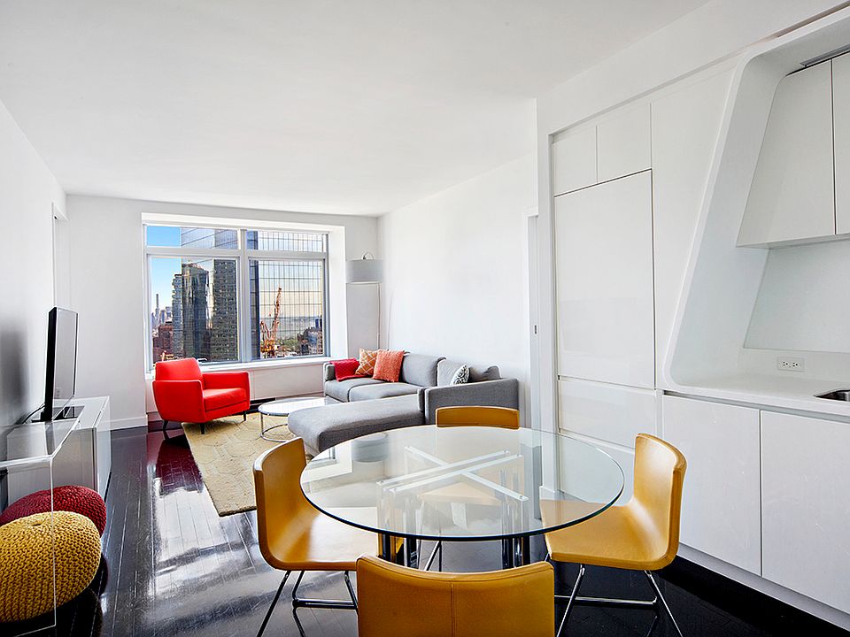 1st image of 123 Washington St APT 52D