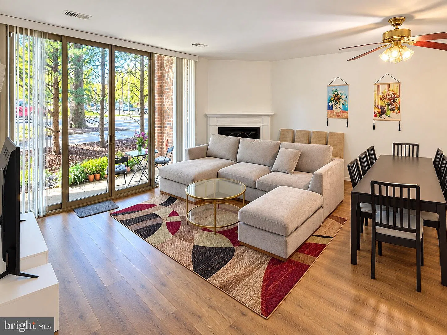 3 bed, 2.5 bath, 1426 sqft, $3,900 — Photo 1