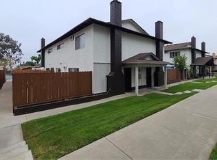 2989 Canyon Crest Dr APT B, Riverside, CA 92507