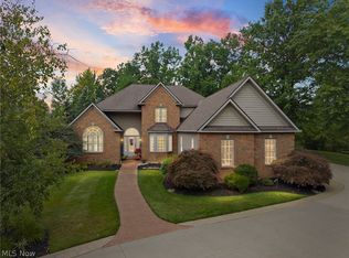 9240 Chamberlin Rd, Twinsburg, OH 44087