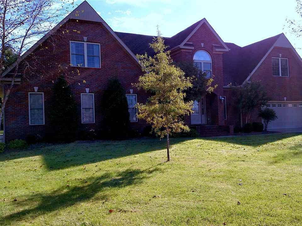 1st image of 102 Crossfield Dr
