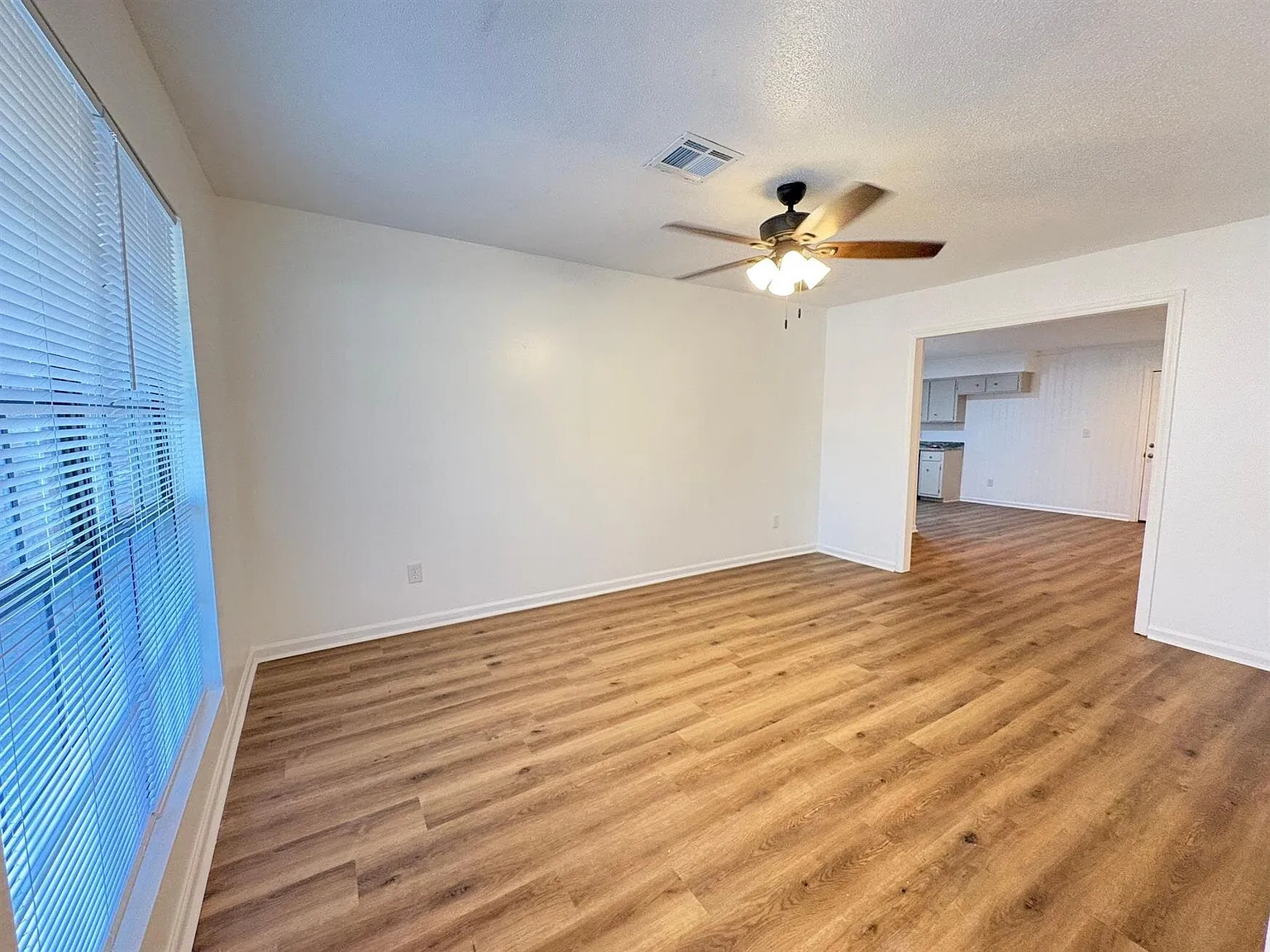 2941 Shenandoah Dr — Photo 2