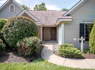 2512 Covington Pointe Trl, Fort Wayne, IN 46804