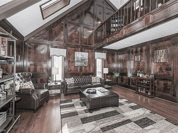 4th image of 2166 Dow Dr