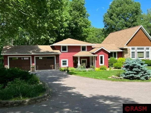 15546 223rd St, New Ulm, MN 56073