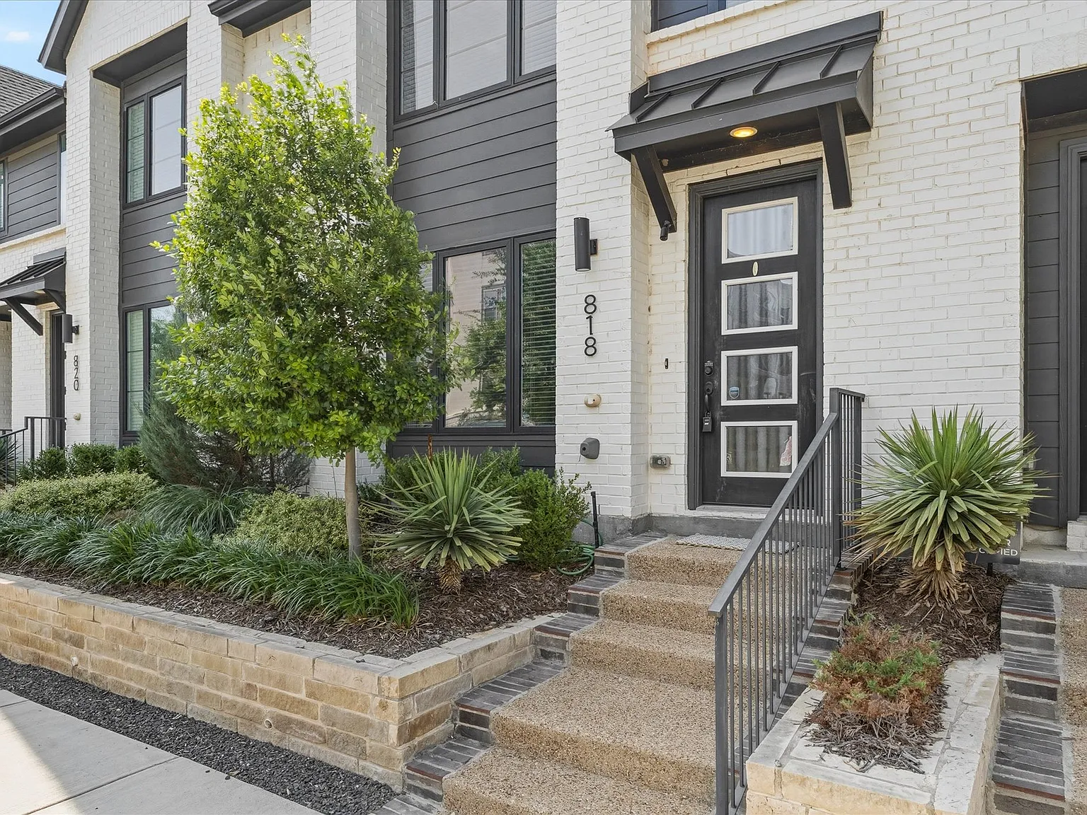 3 bed, 2.5 bath, 1675 sqft, $2,800 — Photo 3