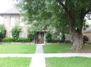 10826 Bob White Dr, Houston, TX 77096
