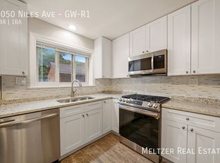 8050 Niles Ave #GW-R1, Skokie, IL 60077