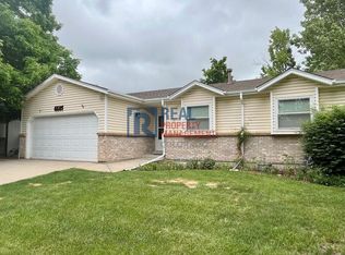 6685 Devinney Ct, Arvada, CO 80004