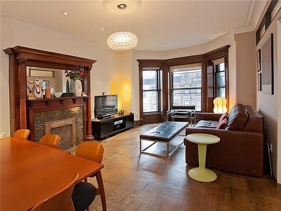 5th image of 302 Garfield Pl APT 3