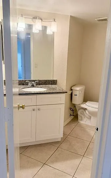 1520 SE Royal Green Cir #206 — Photo 30
