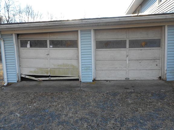 5th image of 203 Hickory Ln
