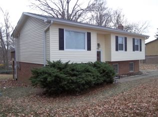 1870 Old Hollow Rd, Walkertown, NC 27051