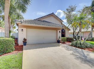 113 Executive Cir, Boynton Beach, FL 33436