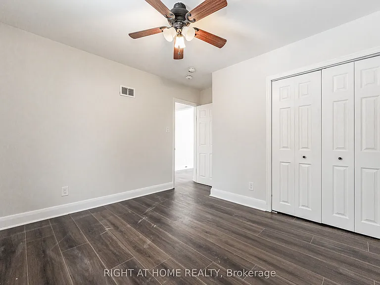 18 Ridgewood Ave — Photo 25