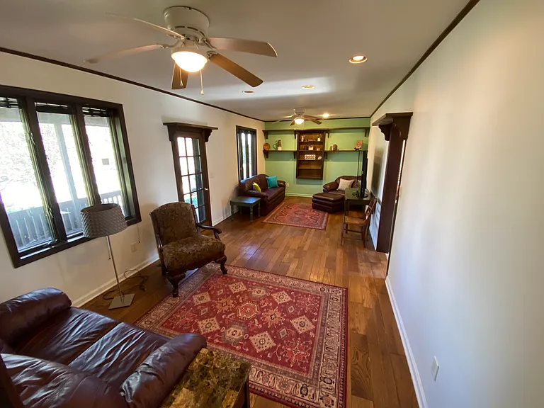Summitt St — Photo 2