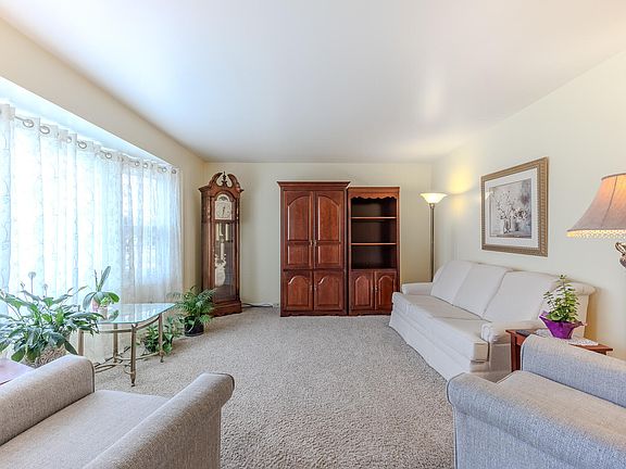 4th image of 6925 Sherwood Dr