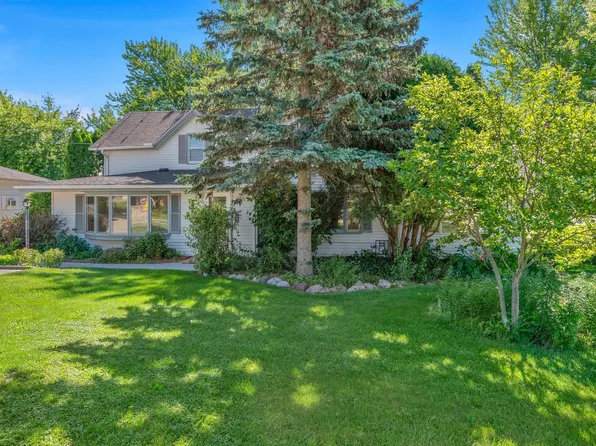 630 Cedar STREET, Hartford, WI 53027