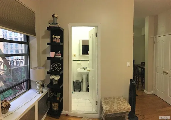 Rented by Charles Coutinho LLC | media 31