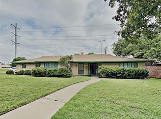 801 Spring Brook Dr, Bedford, TX 76021