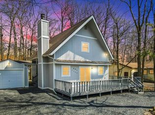 7165 Mountain Dr, Tobyhanna, PA