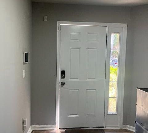 3rd image of 126 Brightwater Dr