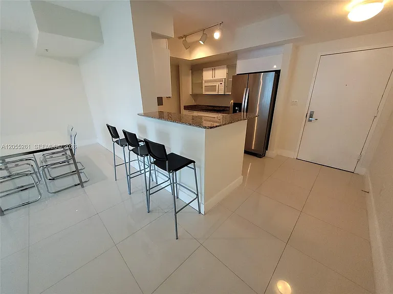 325 Biscayne Blvd #1719 — Photo 11