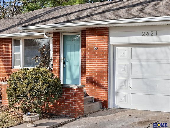 3rd image of 2621 S 40th St