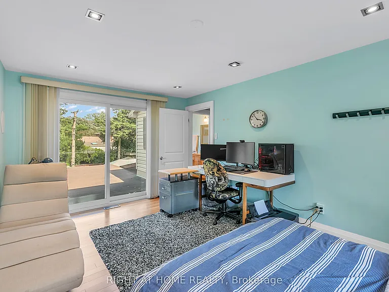 35 Brightbay Cres — Photo 28