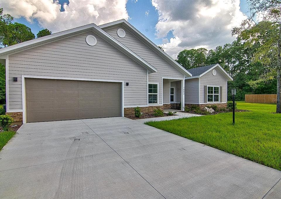 1st image of 1603 NE 45th Pl