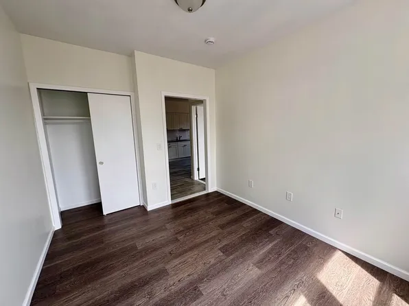 404 Stegman Parkway image 8 of 13