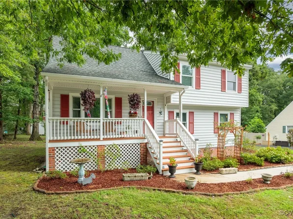 734 Koyoto Ct, Chester, VA 23836