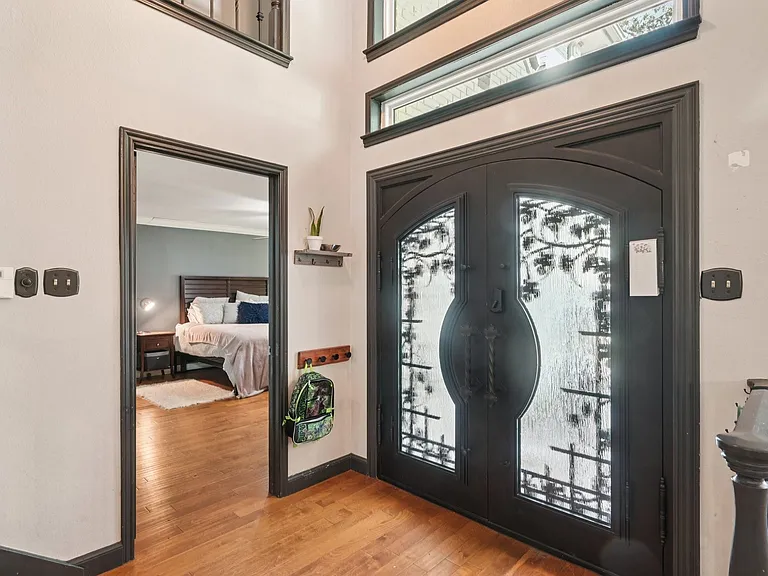 5 Woodlands Ct — Photo 3