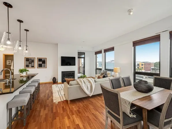 4730 Park Commons Dr Unit 425, Saint Louis Park, MN 55416