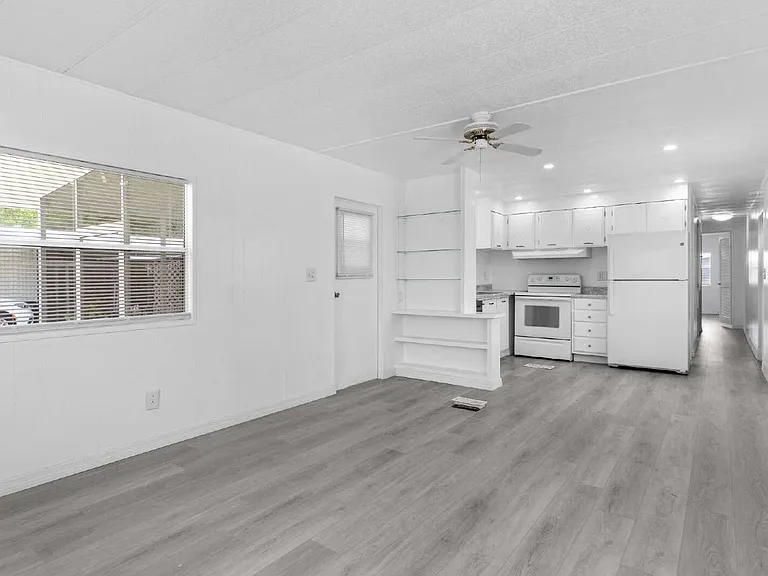 913 Beechwood Ave — Photo 14