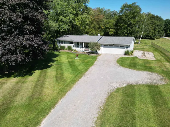 9449 Farrand Rd, Otisville, MI 48463