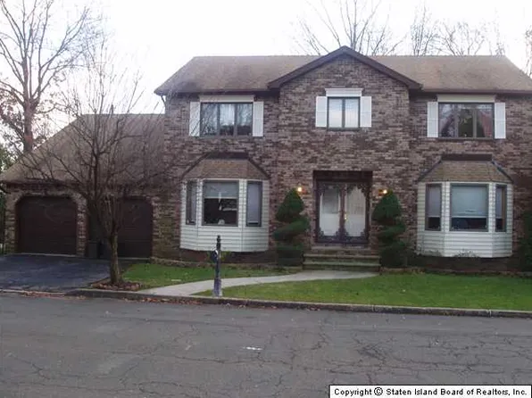 30 Hillview Ln image 1 of 15