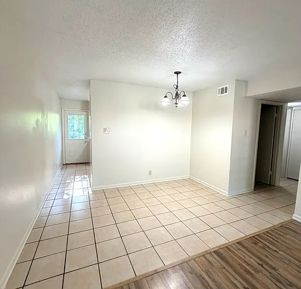 302 Campbell St #A — Photo 5