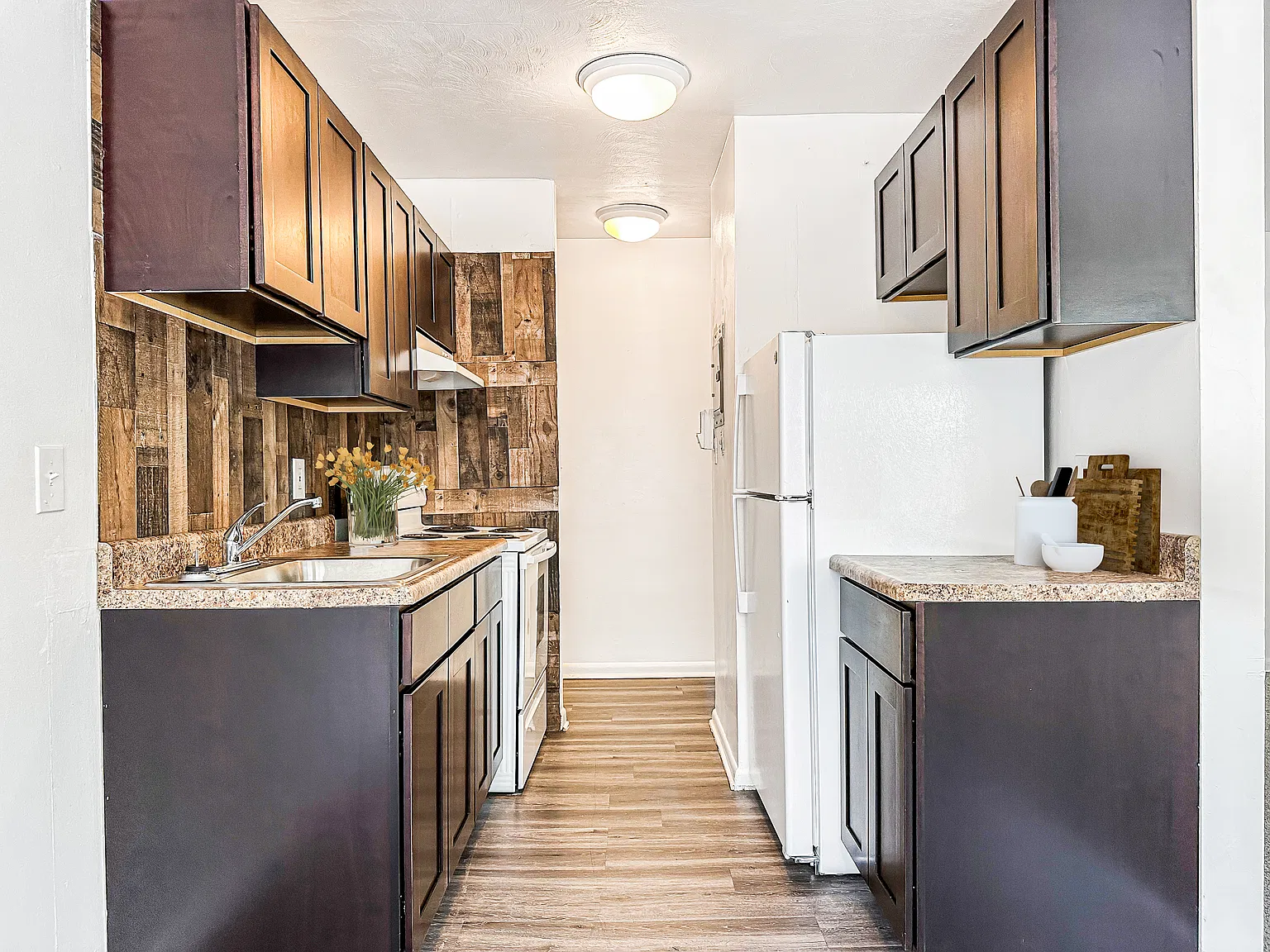 East Park Apartments — Photo 4