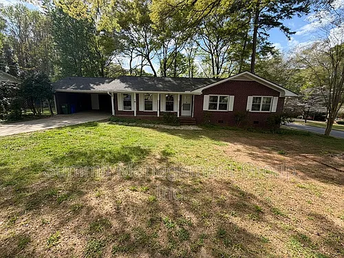 200 Indian Creek Dr Photo 1