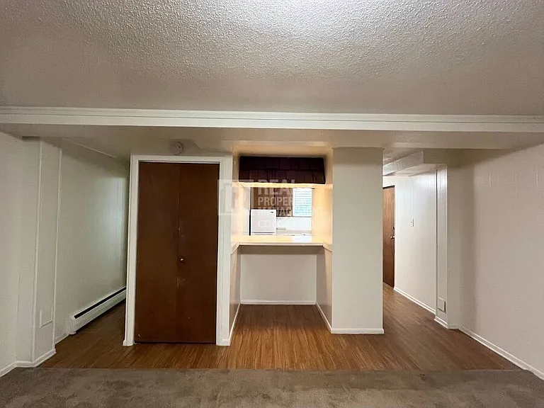 1221 N Clarkson St #1 — Photo 5