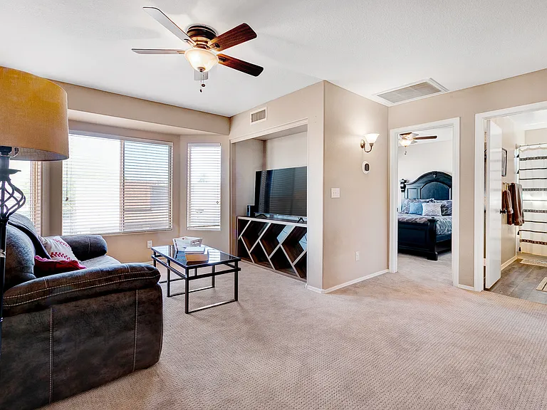 7801 W Crocus Dr — Photo 26