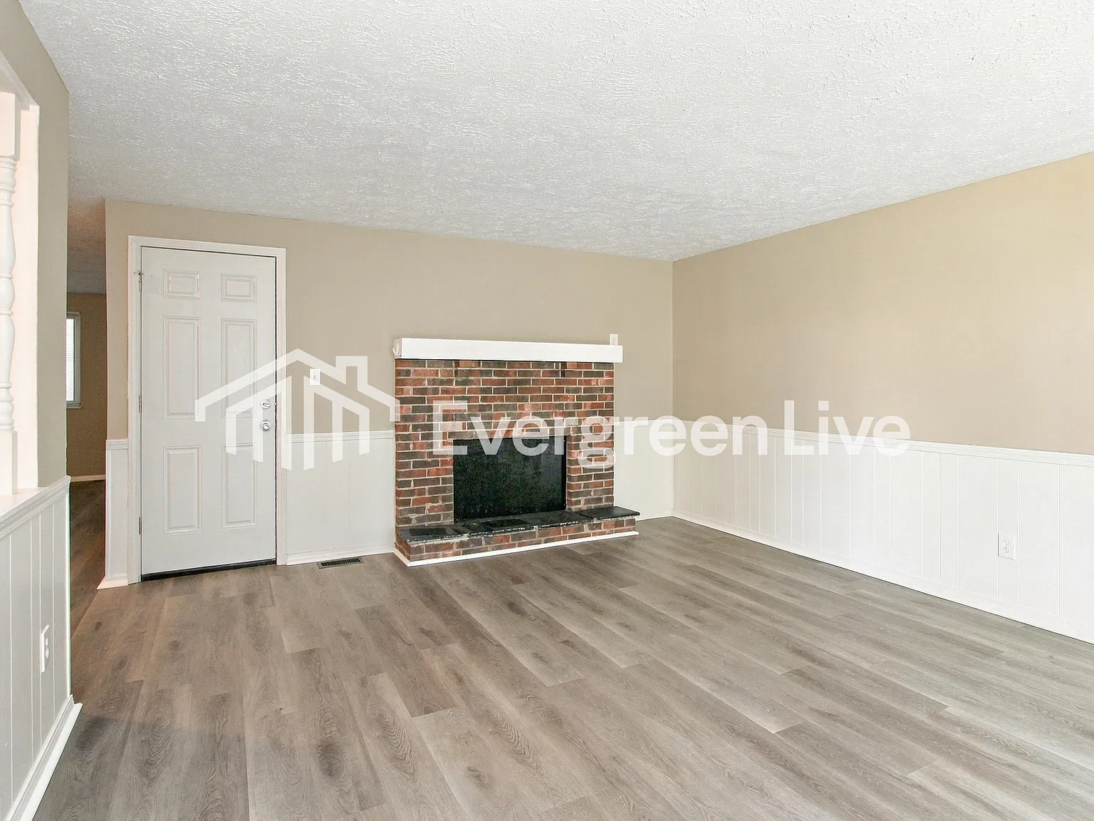 3 bed, 1.5 bath, 1244 sqft, $1,495 — Photo 4