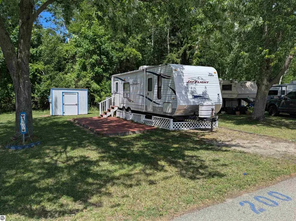 831 S Main St, Au Gres, MI 48703