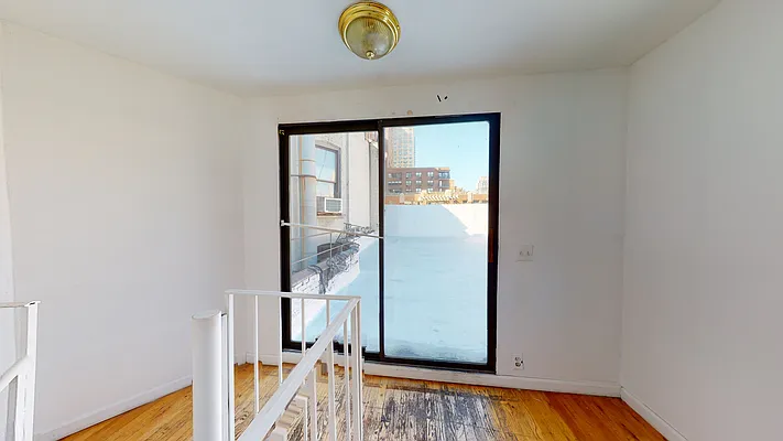 Rented by Bond New York | media 21