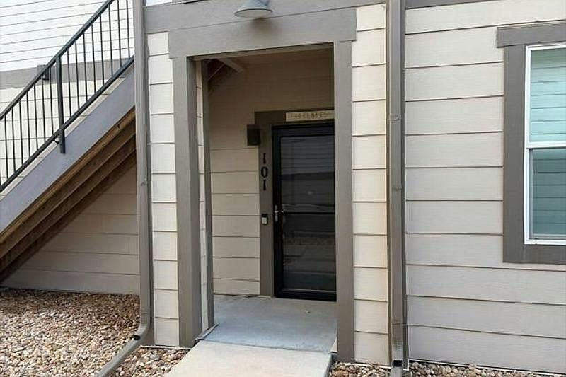 1st image of 4526 Copeland Cir Unit 101